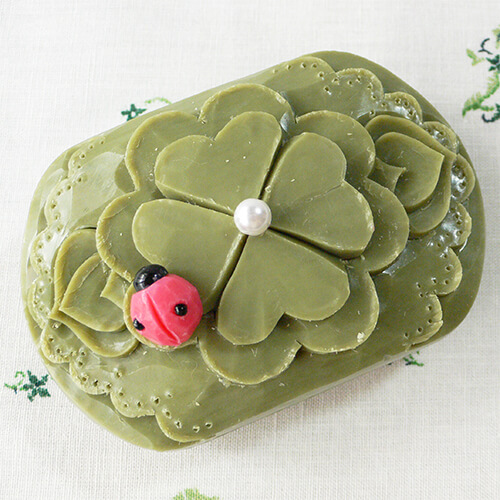 4-leaf clover relief